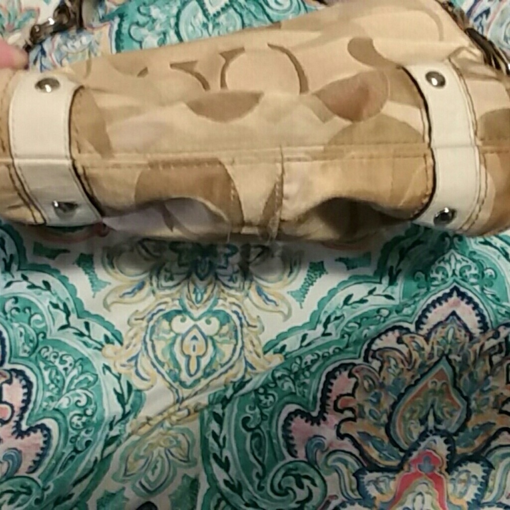 Coach purse - Picture 3 of 4